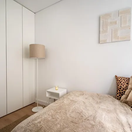 Apartment Akicity Anjos Sunrise Lisbon