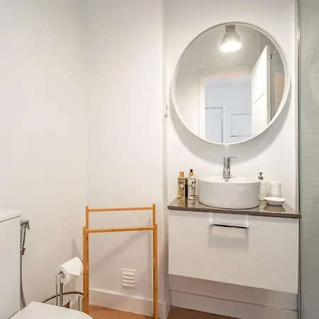 Apartment Akicity Anjos Sunrise Lisbon